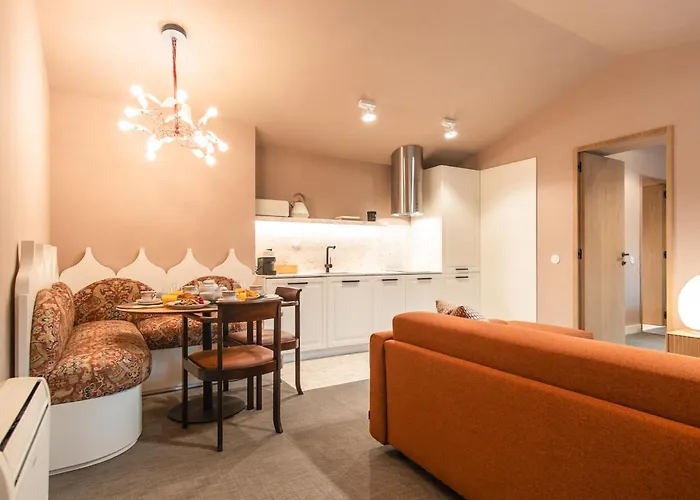 Apartment Sra Do Leite Next To Cathedral By Se *