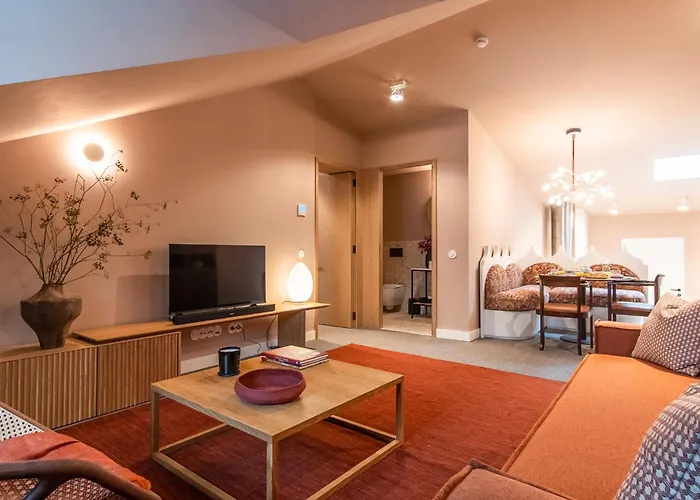 Sra Do Leite Next To Cathedral By Sé * Braga