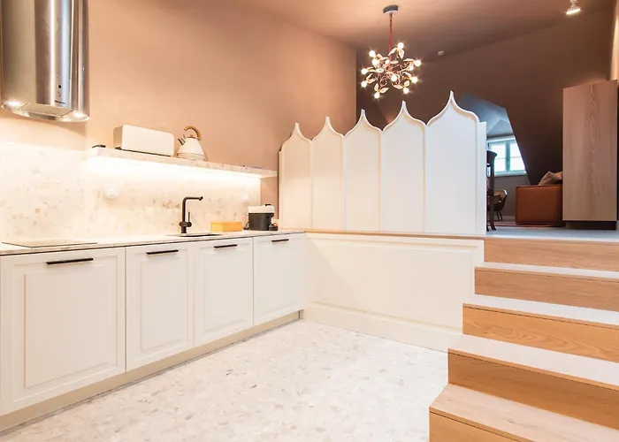 Sra Do Leite Next To Cathedral By Se Braga